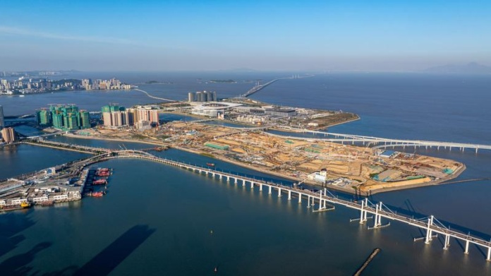 Day 01 – Arrival in Hong Kong & Transfer to Macau