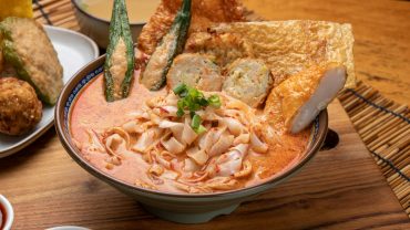 Top 6 Street Foods You Can’t Miss in Singapore